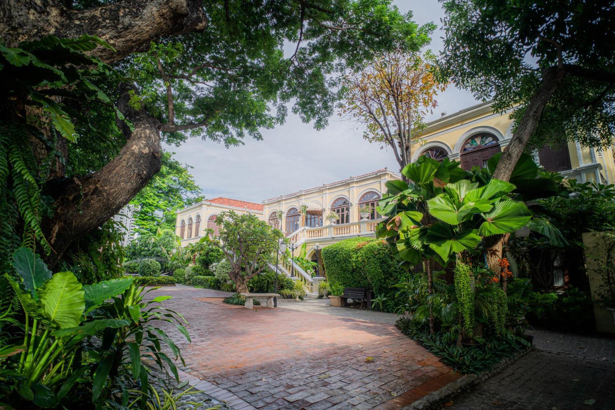 Praya Palazzo (Adults Only) Hotel Bangkok Exterior foto